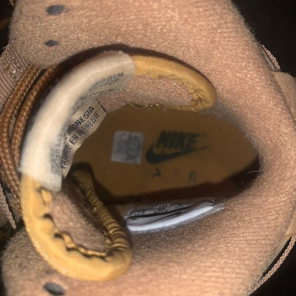 Nike Air Force 1 High 'Flax" - Picture 10 of 11